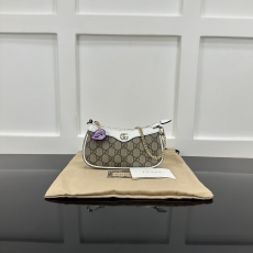 Gucci Hobo Bags